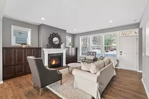 359 Pleasant Ave, Saint Paul, MN 55102 - Photo 13