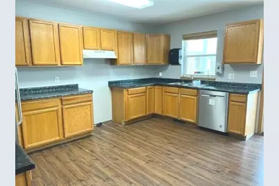 1806 E Lincoln Avenue, Montevideo, MN 56265 - Photo 7