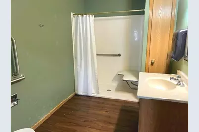 1806 E Lincoln Avenue, Montevideo, MN 56265 - Photo 11