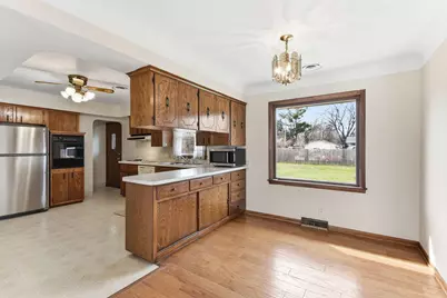 1460 Arlington Avenue E, Saint Paul, MN 55106 - Photo 9