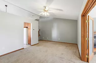 17208 Idlewood Way, Lakeville, MN 55044 - Photo 5