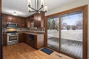 3734 Stacy Cir, White Bear Lake, MN 55110 - Photo 9