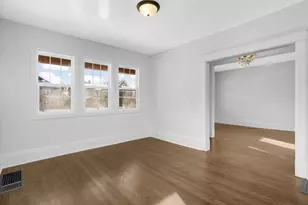 909 Marshall Ave, Saint Paul, MN 55104 - Photo 7