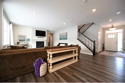 7218 Purple Parkway, Chanhassen, MN 55317 - Photo 9