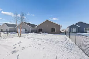 140 9th Avenue Northeast, Isanti, MN 55040 - Photo 25