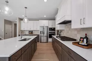7264 Ambercrest Curv, Inver Grove Heights, MN 55077 - Photo 9