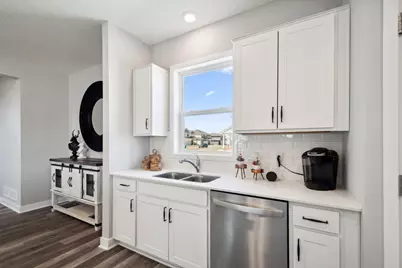 17053 Draper Way, Lakeville, MN 55044 - Photo 3