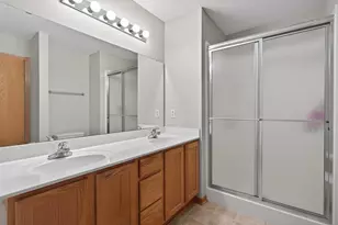 388 Brickyard Dr, Chaska, MN 55318 - Photo 21