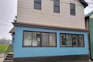 39 N Shore Dr, Fountain City, WI 54629 - Photo 1