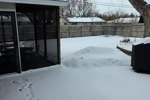 8401 32nd Ave N, Crystal, MN 55427 - Photo 5