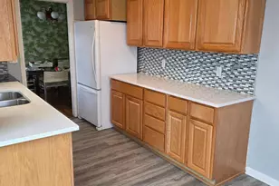 8401 32nd Ave N, Crystal, MN 55427 - Photo 3