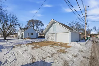 5404 Fremont Avenue N, Brooklyn Center, MN 55430 - Photo 31