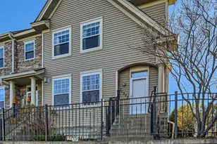 11322 Stratton Ave, Eden Prairie, MN 55344 - Photo 3