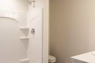 6704 Meadow View Dr S, Fargo, ND 58104 - Photo 17