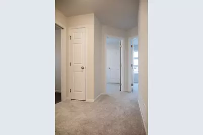 6704 Meadow View Drive S, Fargo, ND 58104 - Photo 9