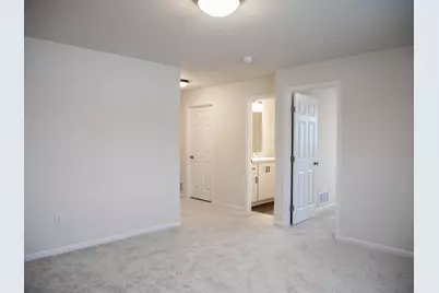 6704 Meadow View Drive S, Fargo, ND 58104 - Photo 21