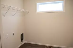 6704 Meadow View Dr S, Fargo, ND 58104 - Photo 11