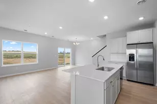 10310 Birchwood Cir, Victoria, MN 55318 - Photo 7