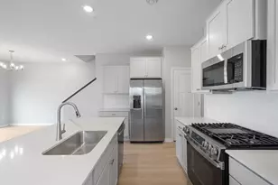 10310 Birchwood Cir, Victoria, MN 55318 - Photo 11