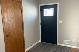 231 13th St NE, Owatonna, MN 55060 - Photo 3