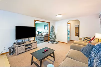 215 Winnebago Avenue, Fairmont, MN 56031 - Photo 7