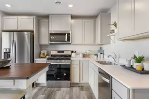 17559 Driscoll Pl, Lakeville, MN 55044 - Photo 9