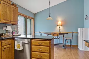 1213 Bluebill Bay Rd, Burnsville, MN 55306 - Photo 21