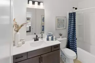 13621 Hollybrook Dr, Apple Valley, MN 55124 - Photo 3