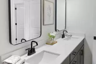 13598 Hollybrook Dr, Apple Valley, MN 55124 - Photo 19