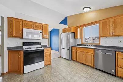 931 Shady Ridge Lane, Braham, MN 55006 - Photo 15