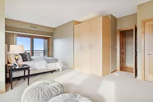 1201 Yale Pl, Minneapolis, MN 55403 - Photo 31