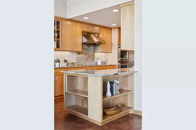 1201 Yale Place #2009, Minneapolis, MN 55403 - Photo 11