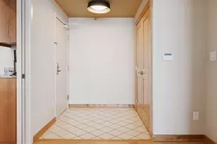 1201 Yale Pl, Minneapolis, MN 55403 - Photo 7