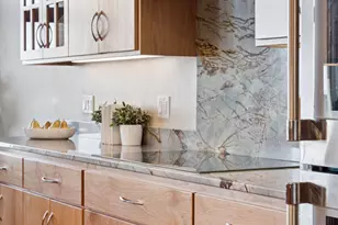 1201 Yale Pl, Minneapolis, MN 55403 - Photo 5