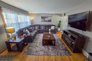 8533 Rich Ave S, Bloomington, MN 55437 - Photo 3