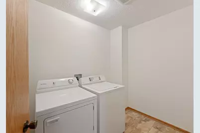 2115 Parkway Avenue, Shakopee, MN 55379 - Photo 17