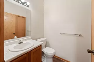 2115 Parkway Ave, Shakopee, MN 55379 - Photo 11