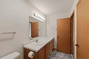 2115 Parkway Ave, Shakopee, MN 55379 - Photo 15