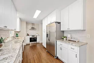 10016 Irwin Rd, Bloomington, MN 55437 - Photo 3