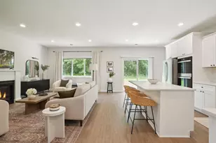 621 Field Point St, Roberts, WI 54023 - Photo 7