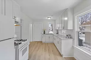 2024 Queen Ave N, Minneapolis, MN 55411 - Photo 11