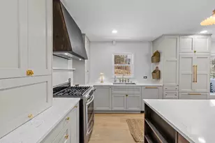 282 Glenbrook Rd N, Wayzata, MN 55391 - Photo 17