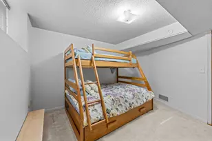 282 Glenbrook Rd N, Wayzata, MN 55391 - Photo 31