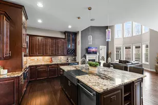 10033 Frederick Pl, Eden Prairie, MN 55347 - Photo 9