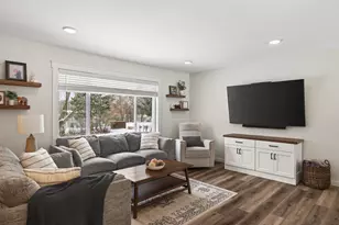 8160 Diane St, Circle Pines, MN 55014 - Photo 5