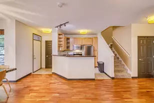 2566 Ellis Ave, Saint Paul, MN 55114 - Photo 7