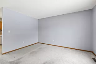 529 5th Ave E, Shakopee, MN 55379 - Photo 9