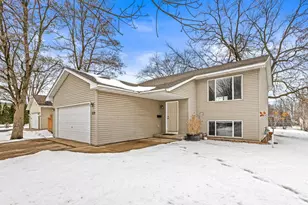 529 5th Ave E, Shakopee, MN 55379 - Photo 3
