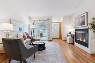 8404 Copperfield Way, Inver Grove Heights, MN 55076 - Photo 5