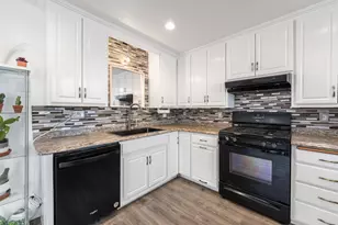 651 Watson Ave, Saint Paul, MN 55102 - Photo 13